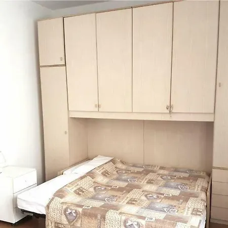 Apartment Inside Monterosso - *